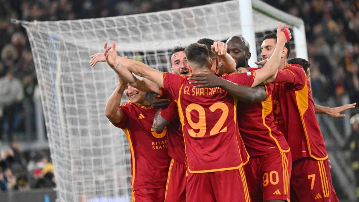 Image for the title: Liverpool, Rome excel in first leg of Europa League round of 16 