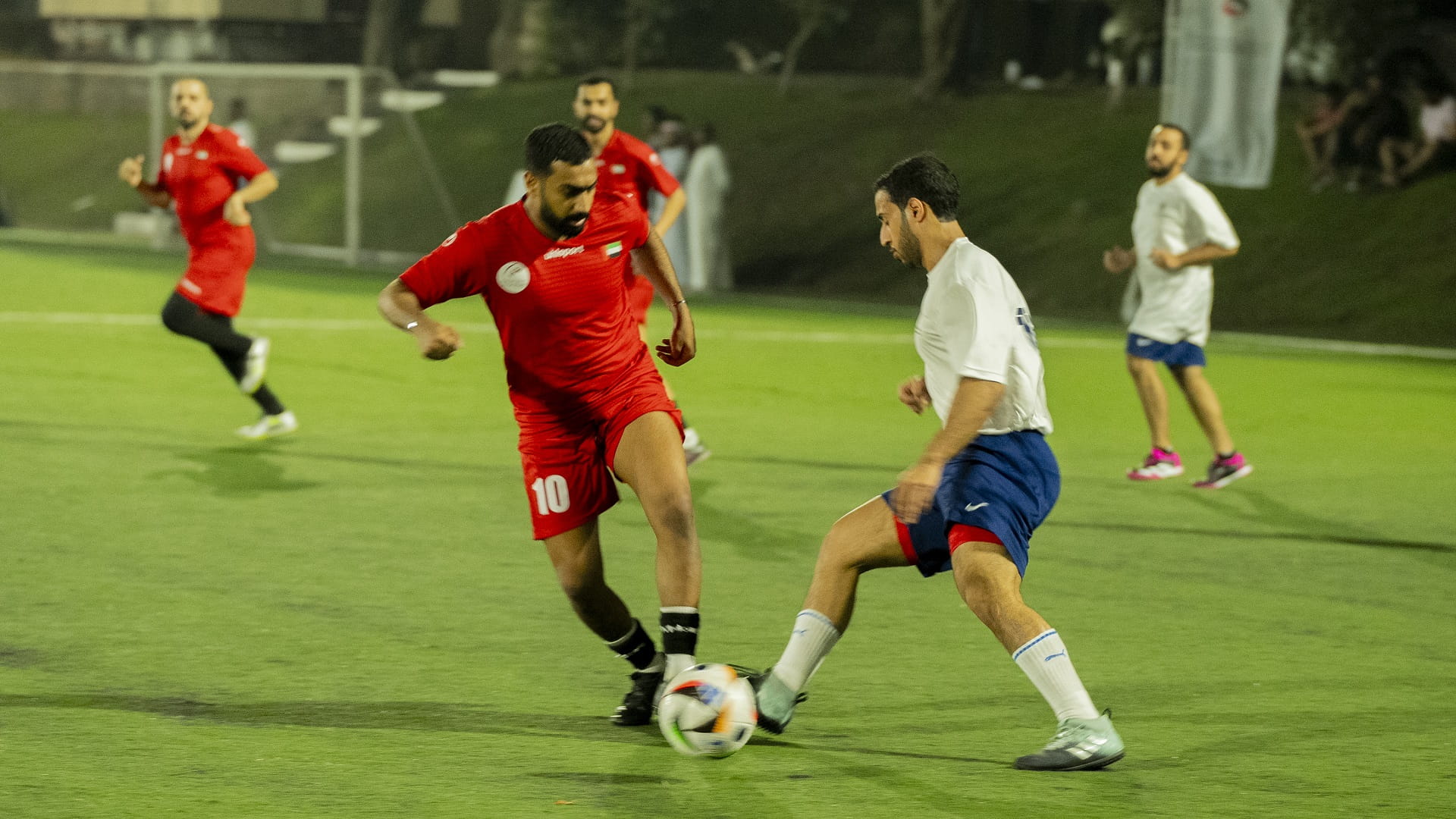صورة بعنوان: انطلاق منافسات بطولة نادي موظفي حكومة الشارقة الرمضانية الرياضية 