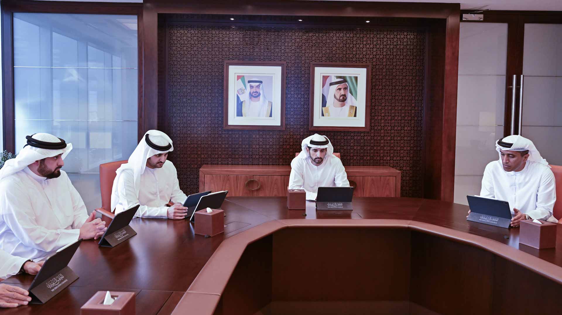 صورة بعنوان: حمدان بن محمد يطلق الهوية الجديدة لحكومة دبي 