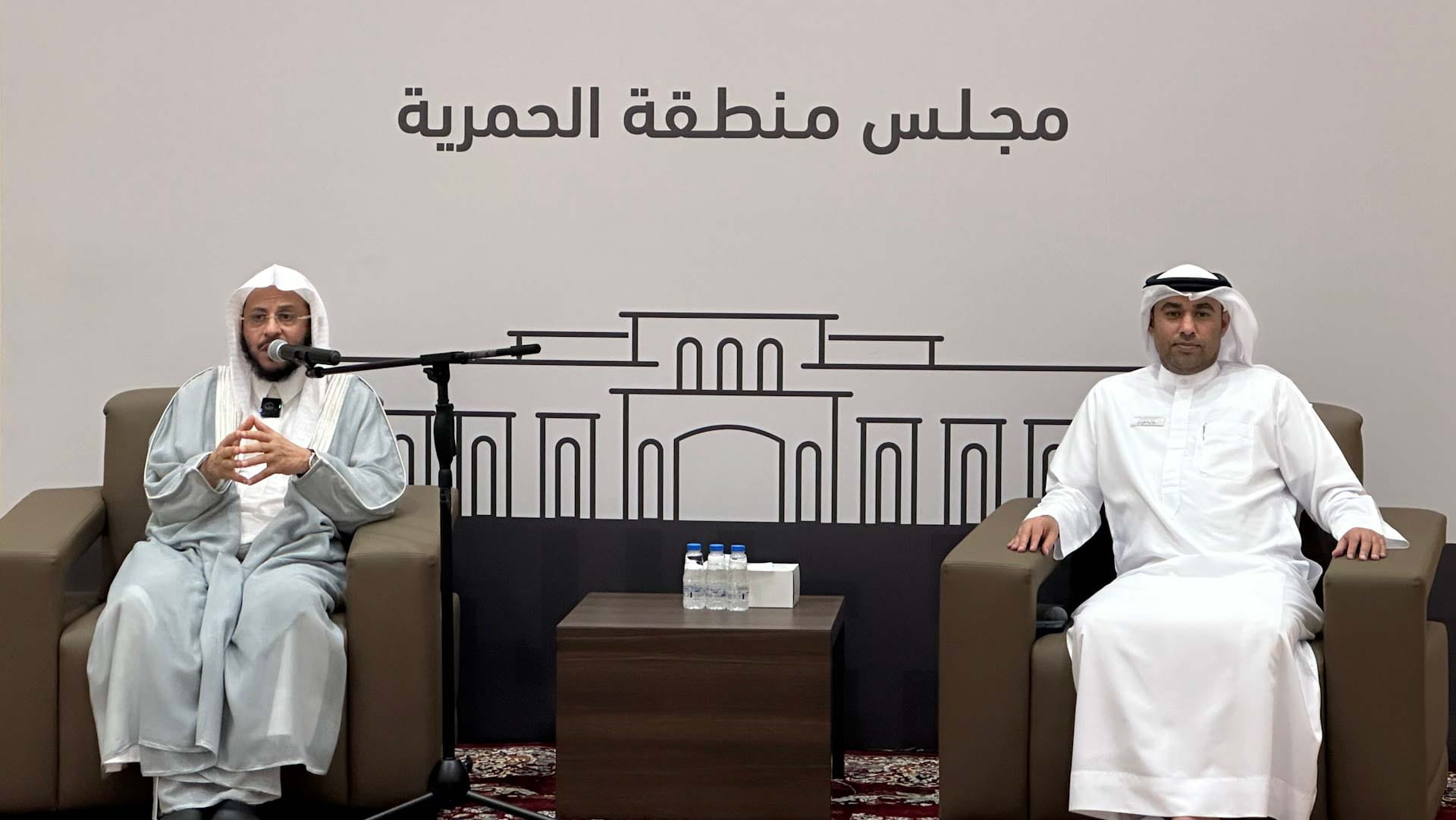 صورة بعنوان: في لقاء رمضاني.. مجلس الحمرية يستعرض طرق التخلص من الهموم والأحزان 