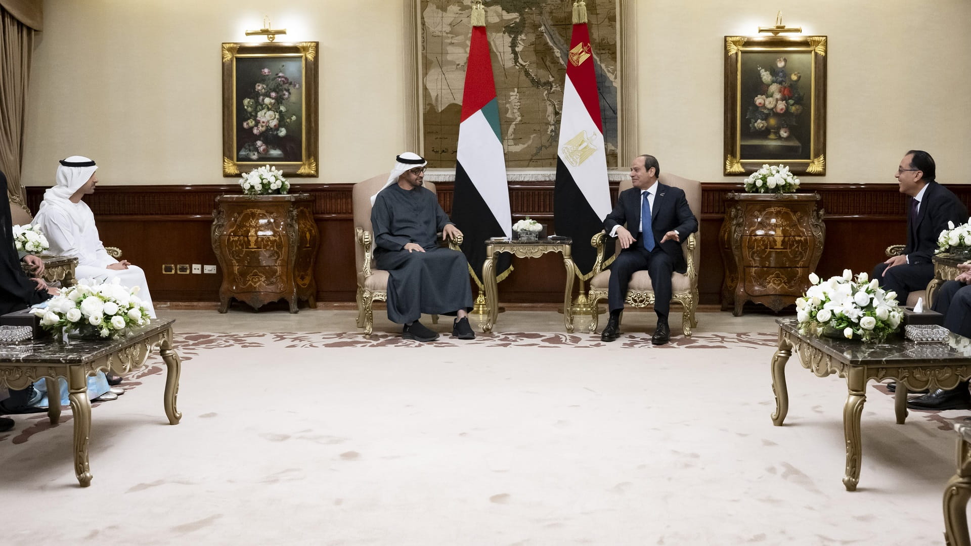 Image for the title: UAE, Egypt discuss bilateral relations, regional developments 