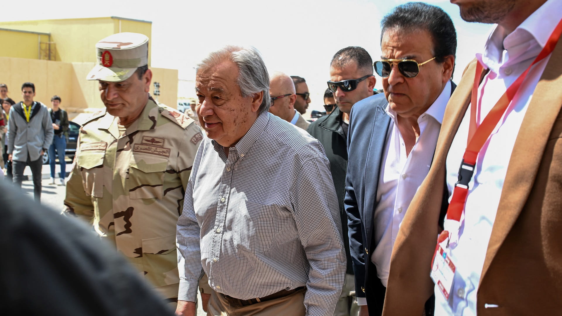 Image for the title: UN chief, at Gaza crossing, appeals for end to war's 'nightmare' 