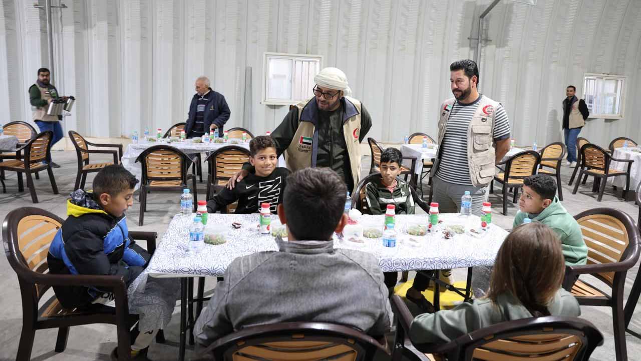 Image for the title: Emirati Relief Team joins Syrian refugees for Ramadan Iftar 