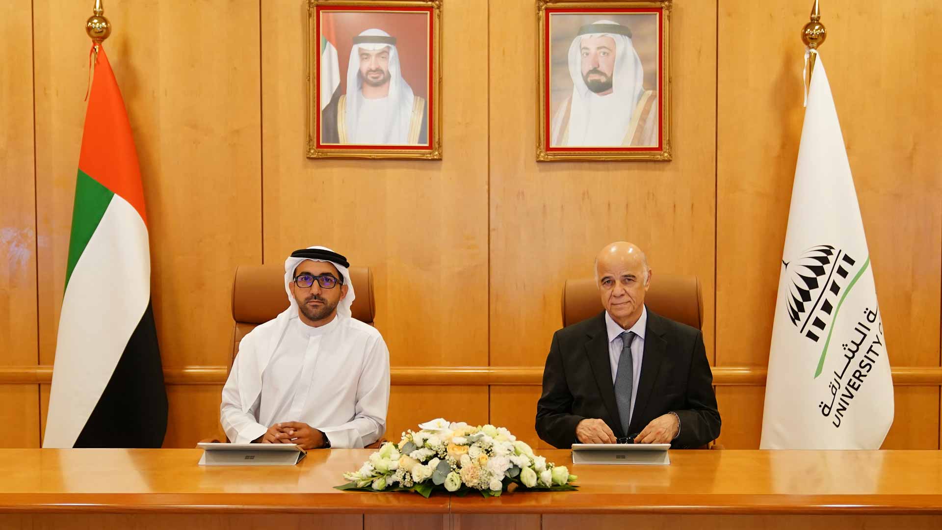 صورة بعنوان: دائرة العلاقات الحكومية وجامعة الشـــارقة توقعان مذكــرة تفاهــم 