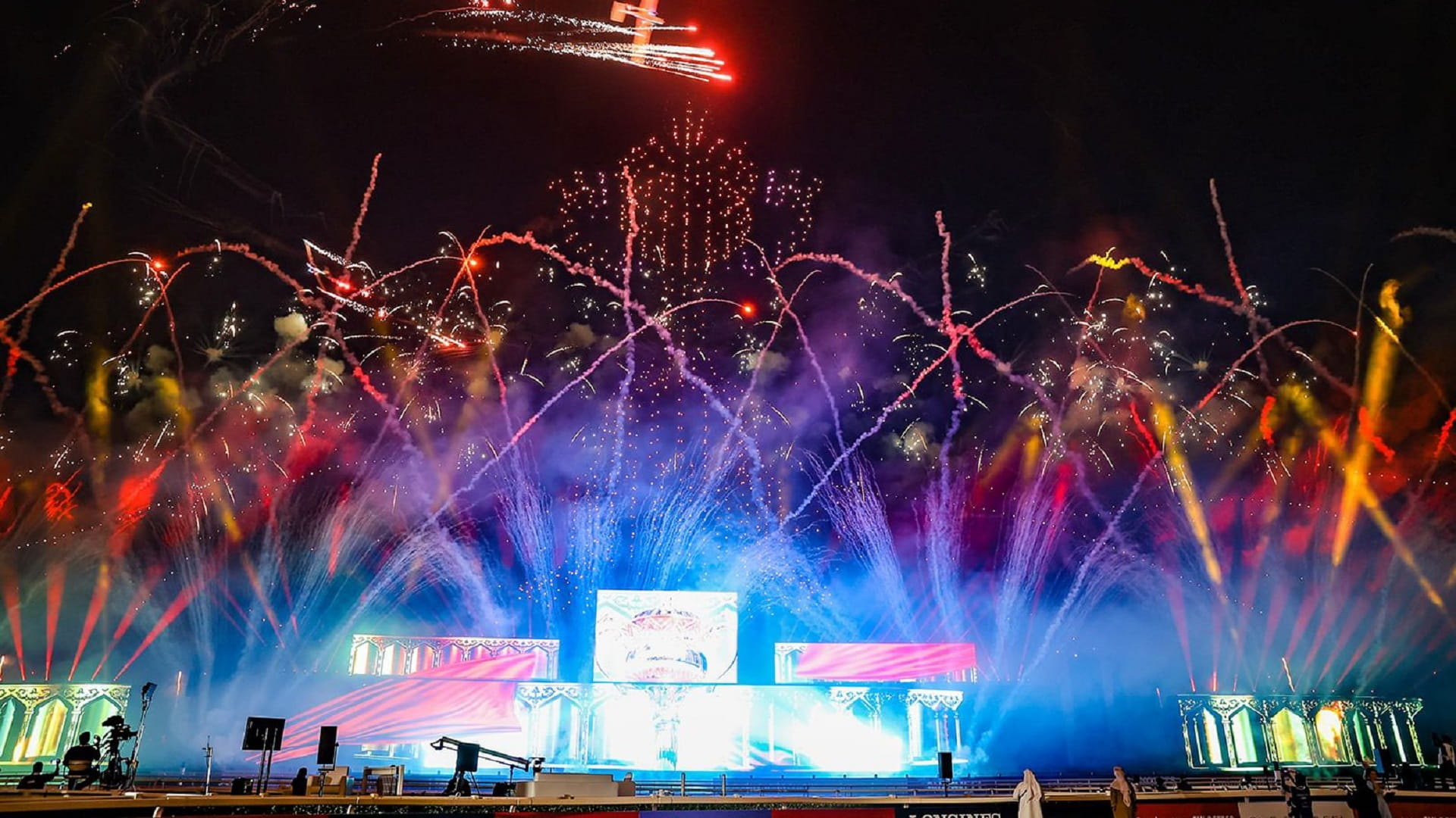 Image for the title: 4000 drones to participate in Dubai World Cup's finale 