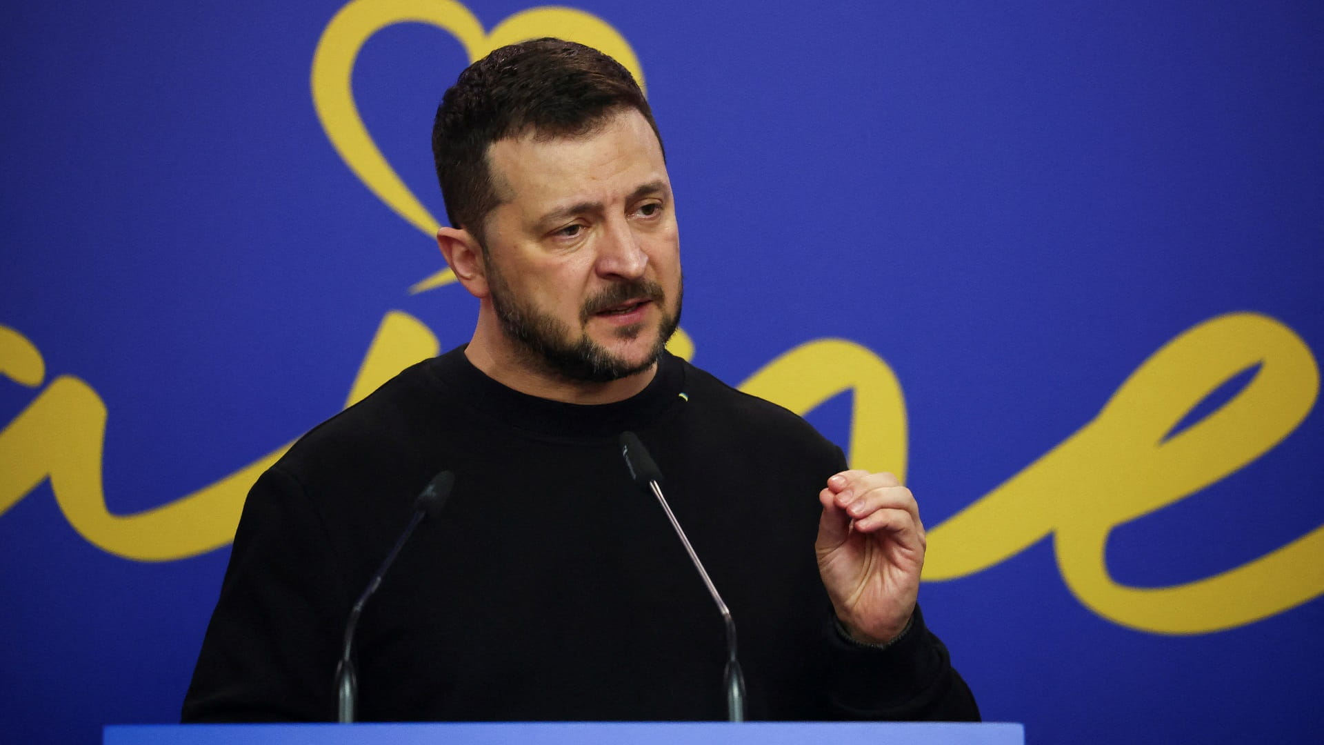 صورة بعنوان: زيلينسكي: من دون الدعم الأميركي ستضطر القوات الأوكرانية للتراجع 