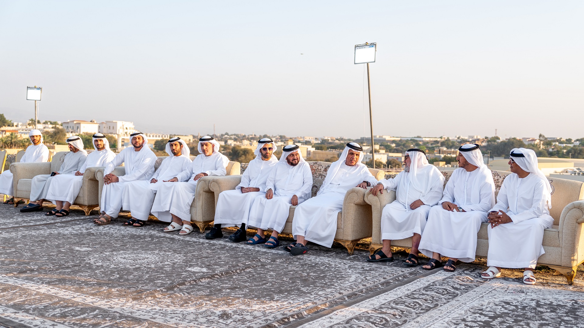 صورة بعنوان: حاكم رأس الخيمة يعزي في وفاة الشيخ خالد بن سعود بن خالد القاسمي 