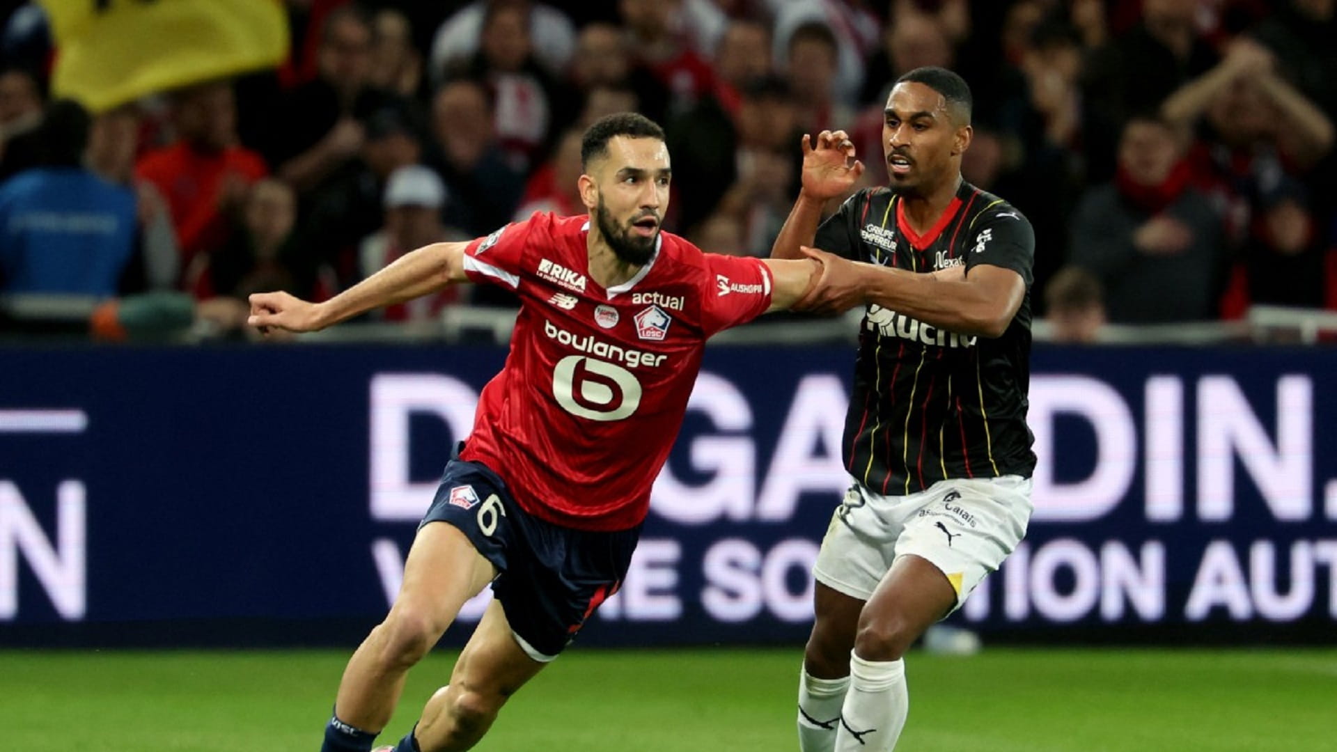 صورة بعنوان: ليل يصعد للمركز الثالث في الدوري الفرنسي 