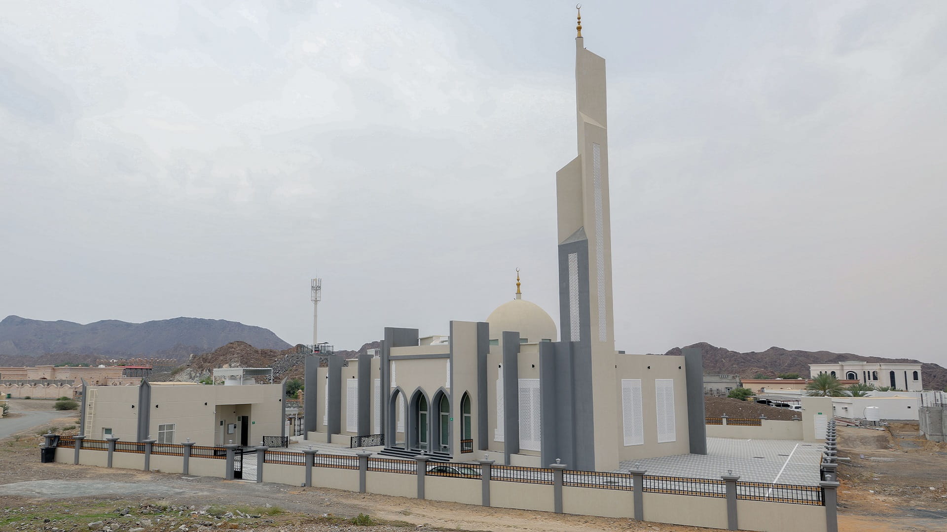 Image for the title: SCI opens Nasser Salem Tanaf Al Kaabi Mosque in Shawka 