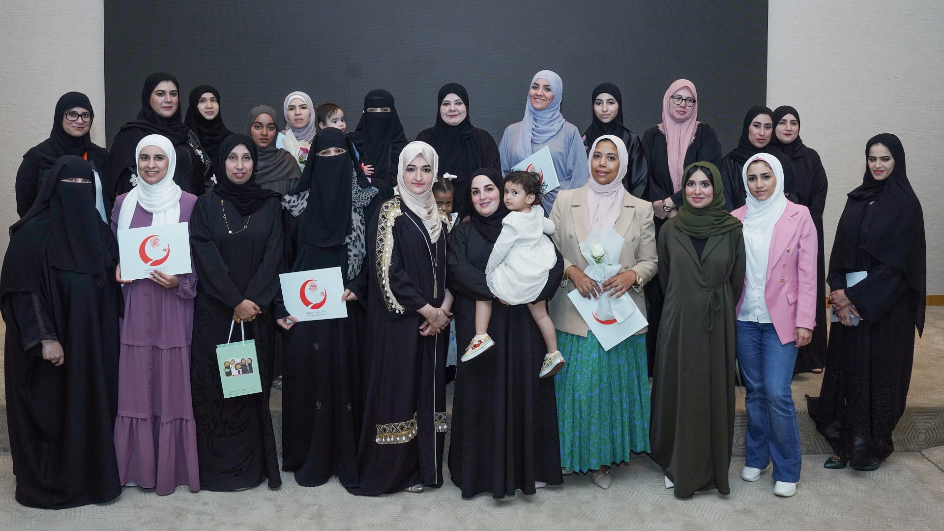 Image for the title: Breastfeeding Friends Association honours 40 mothers 