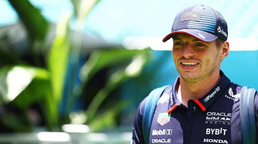 صورة بعنوان: الهولندي فيرستابن يؤكد استمراره مع فريق ريد بول 