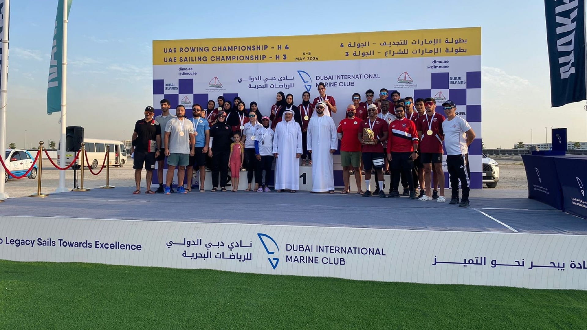 صورة بعنوان: الحمرية يحصد المركز الأول و21 ميدالية في بطولة الإمارات للتجديف 