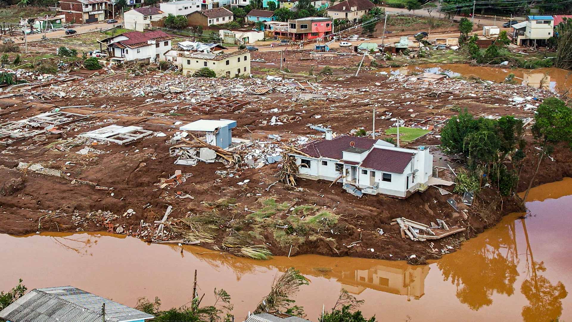 Image for the title: Brazil mounts frantic rescue effort as flooding kills at least 78 