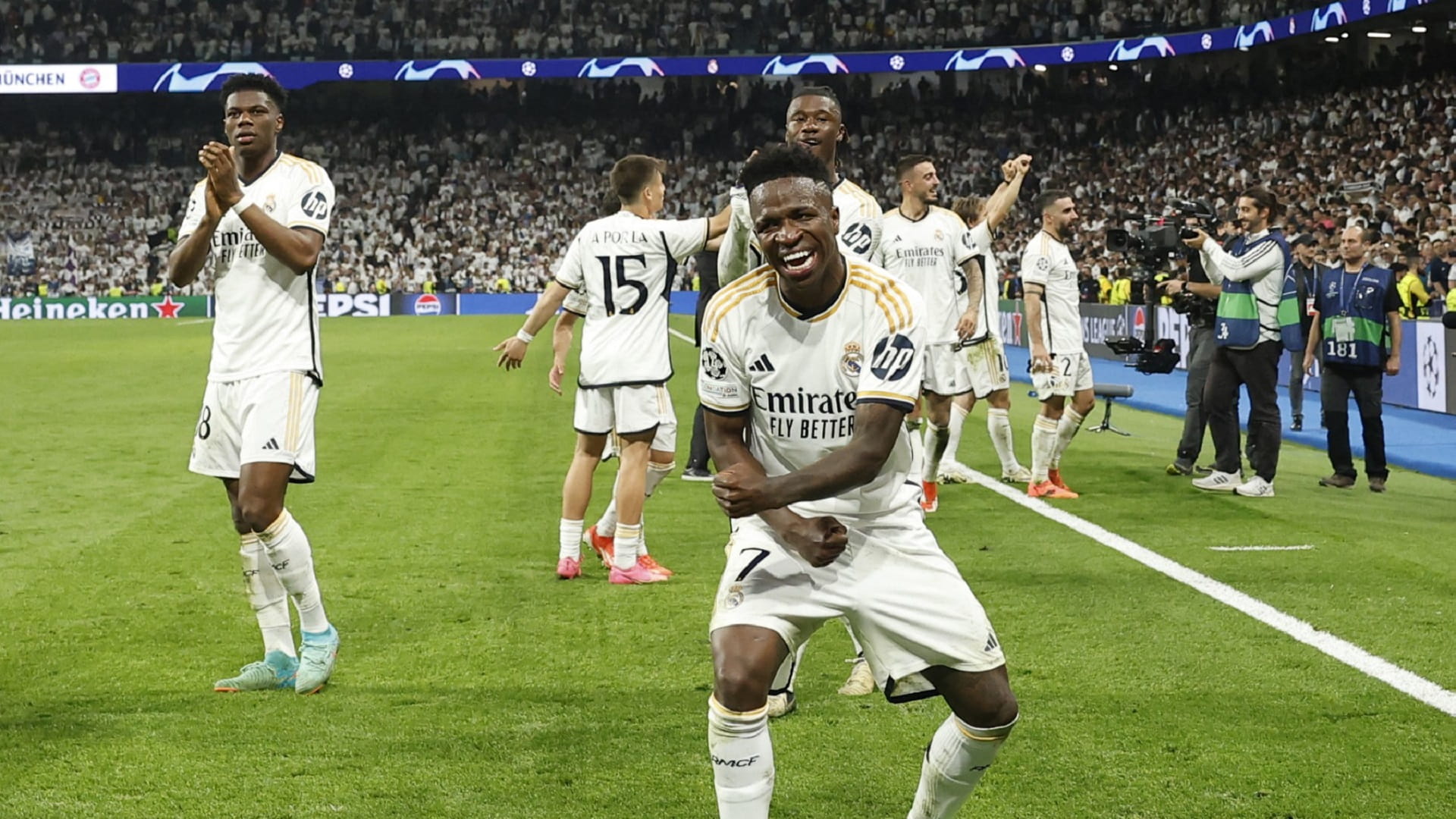 صورة بعنوان: فينيسيوس جونيور: أنا محظوظ بارتداء قميص ريال مدريد 