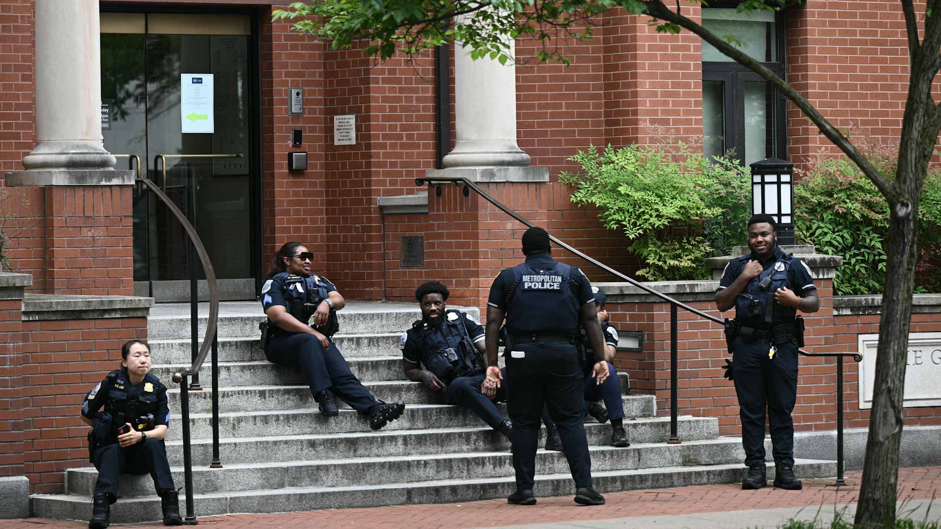 Image for the title: Washington police clear pro-Palestinian university encampment 