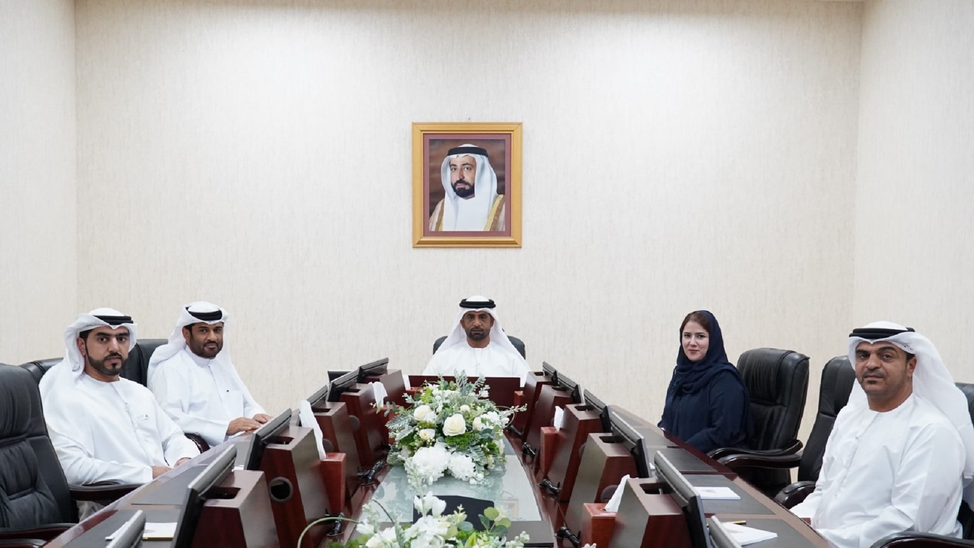 Image for the title: SCC Committee convenes over investment in Sharjah 