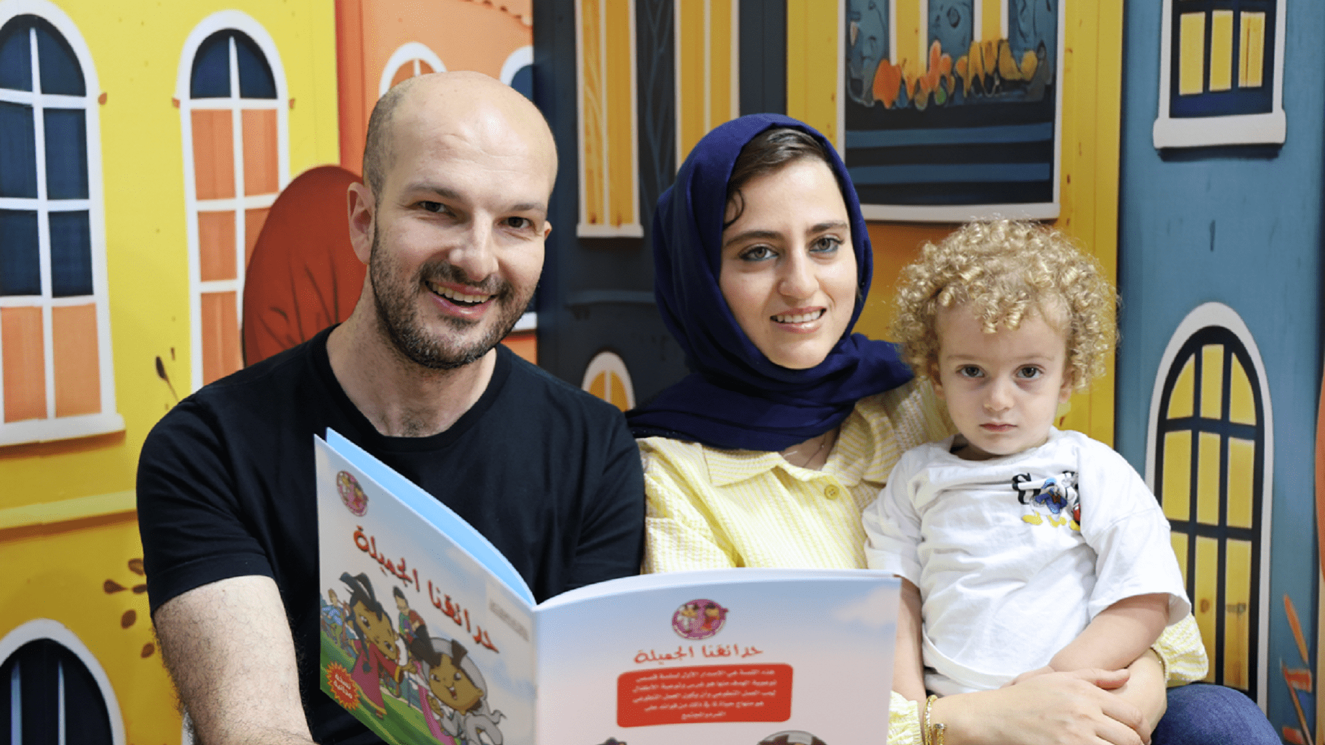 صورة بعنوان: جائزة الشارقة للعمل التطوعي تختتم مشاركتها في"المهرجان القرائي" 