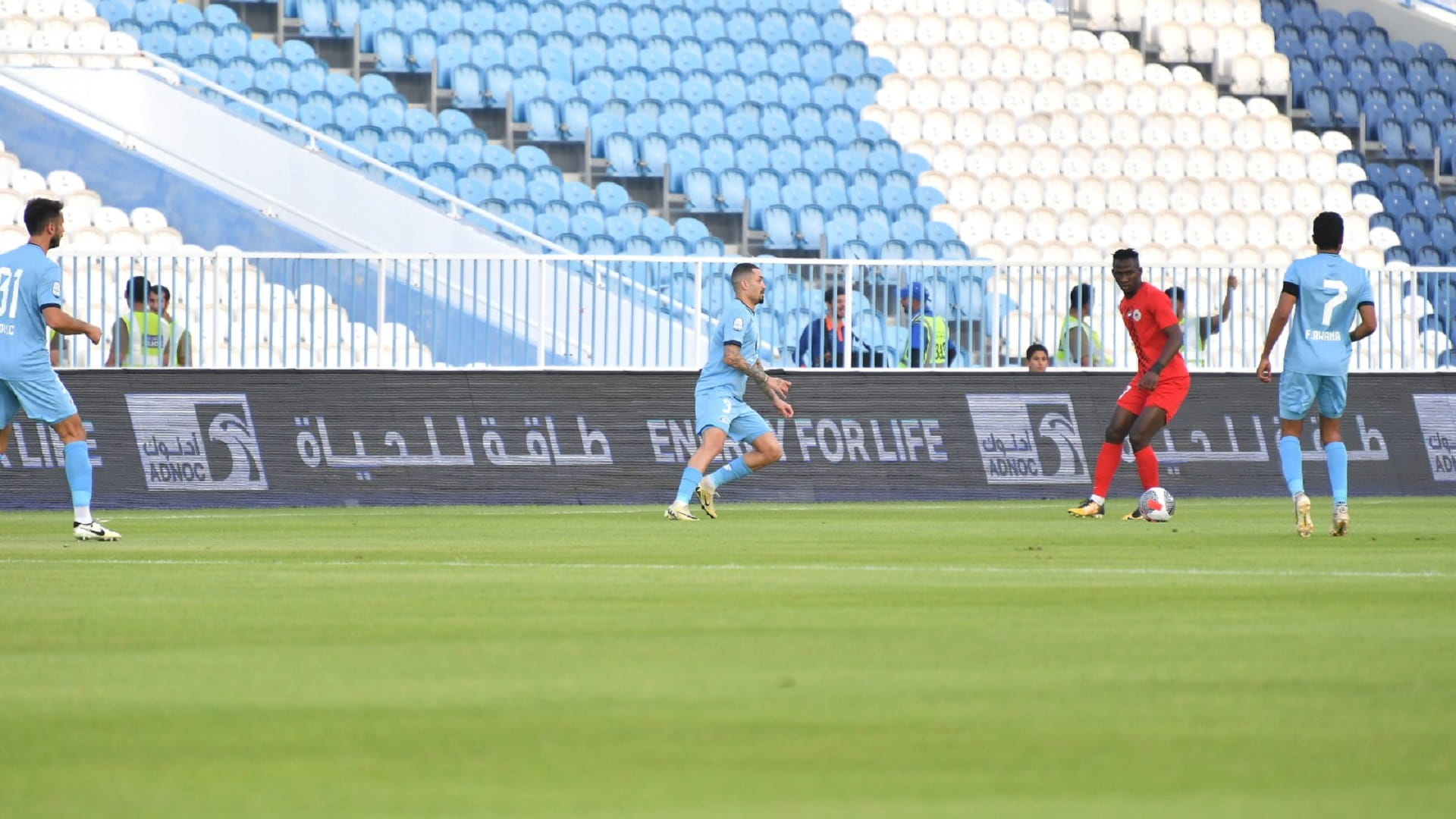 صورة بعنوان: التعادل الإيجابي يحسم لقاء بني ياس والبطائح بدوري أدنوك للمحترفين 