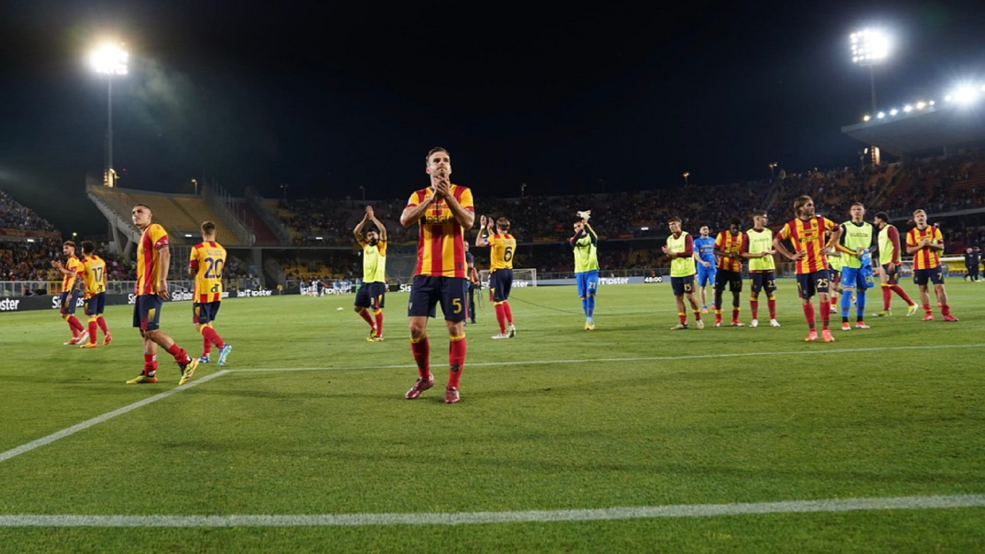 صورة بعنوان: أودينيزي ينعش آماله ويبتعد خطوة عن منطقة الخطر بالدوري الإيطالي 