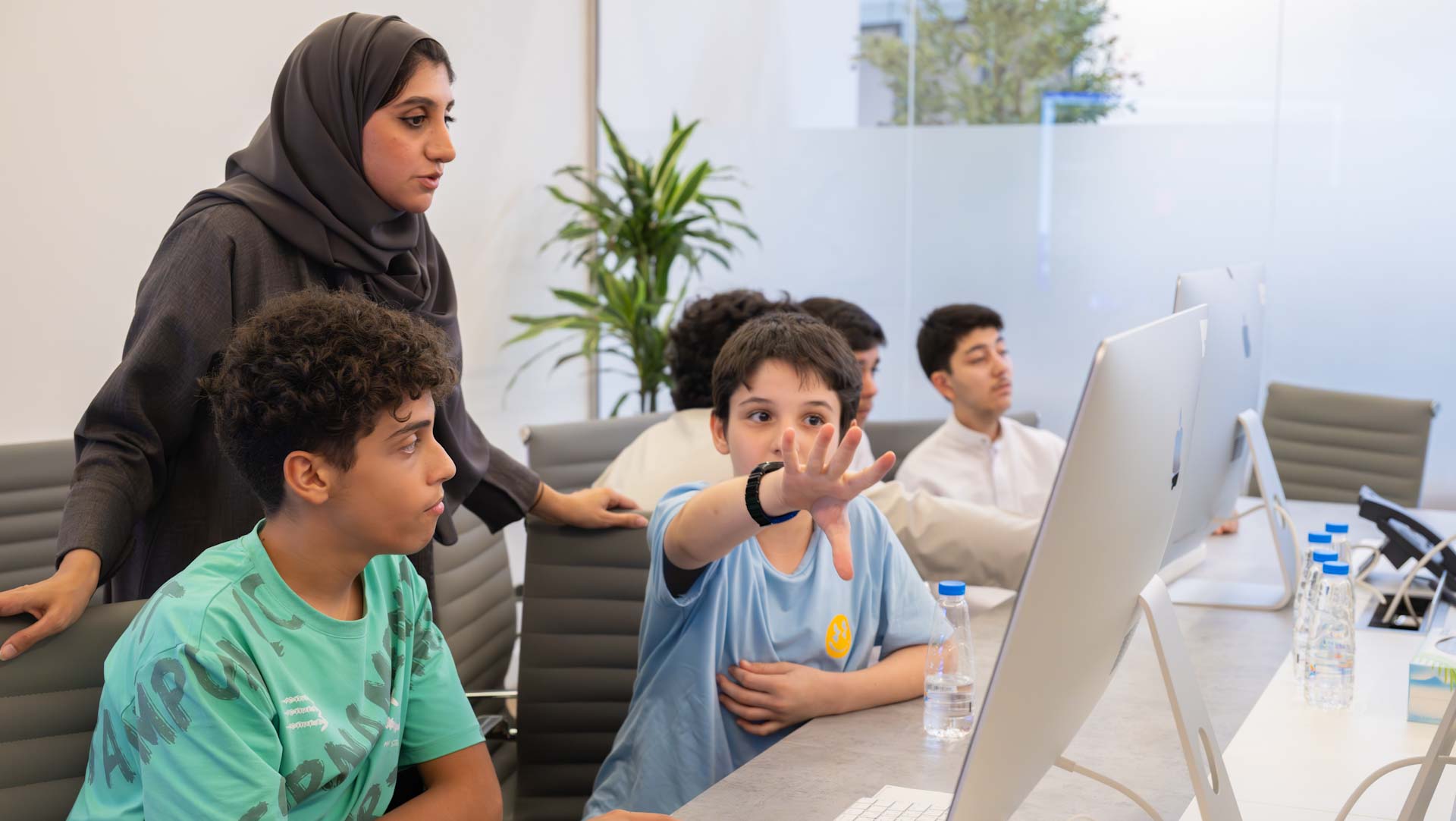 صورة بعنوان: "فن" تنظم ورش متخصصة لتحفيز إبداعات الأطفال والناشئة الفنية  