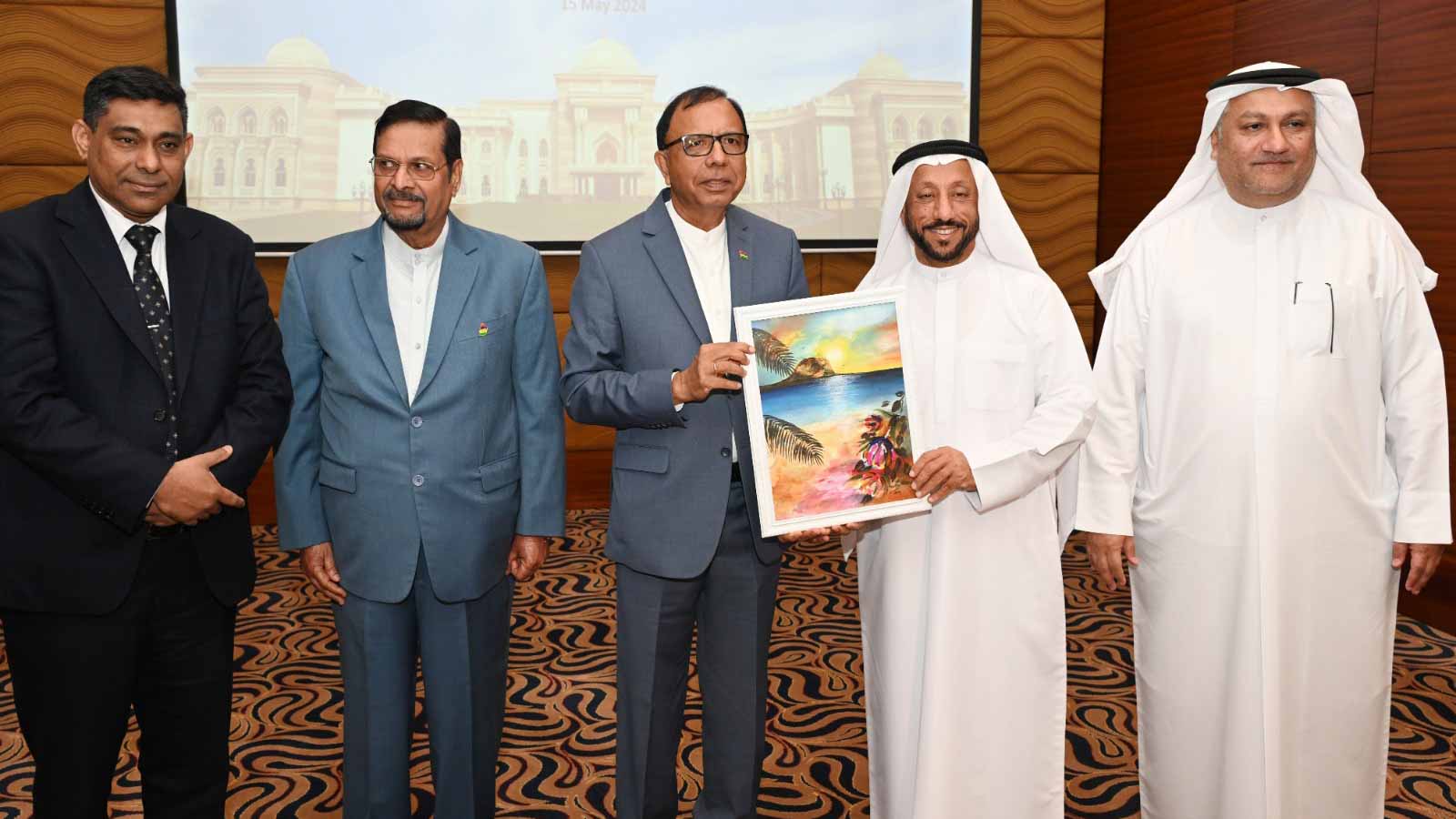 صورة بعنوان: غرفة الشارقة تستعرض أمام 60شركة من موريشيوس فرص الاستثمار بالإمارة 