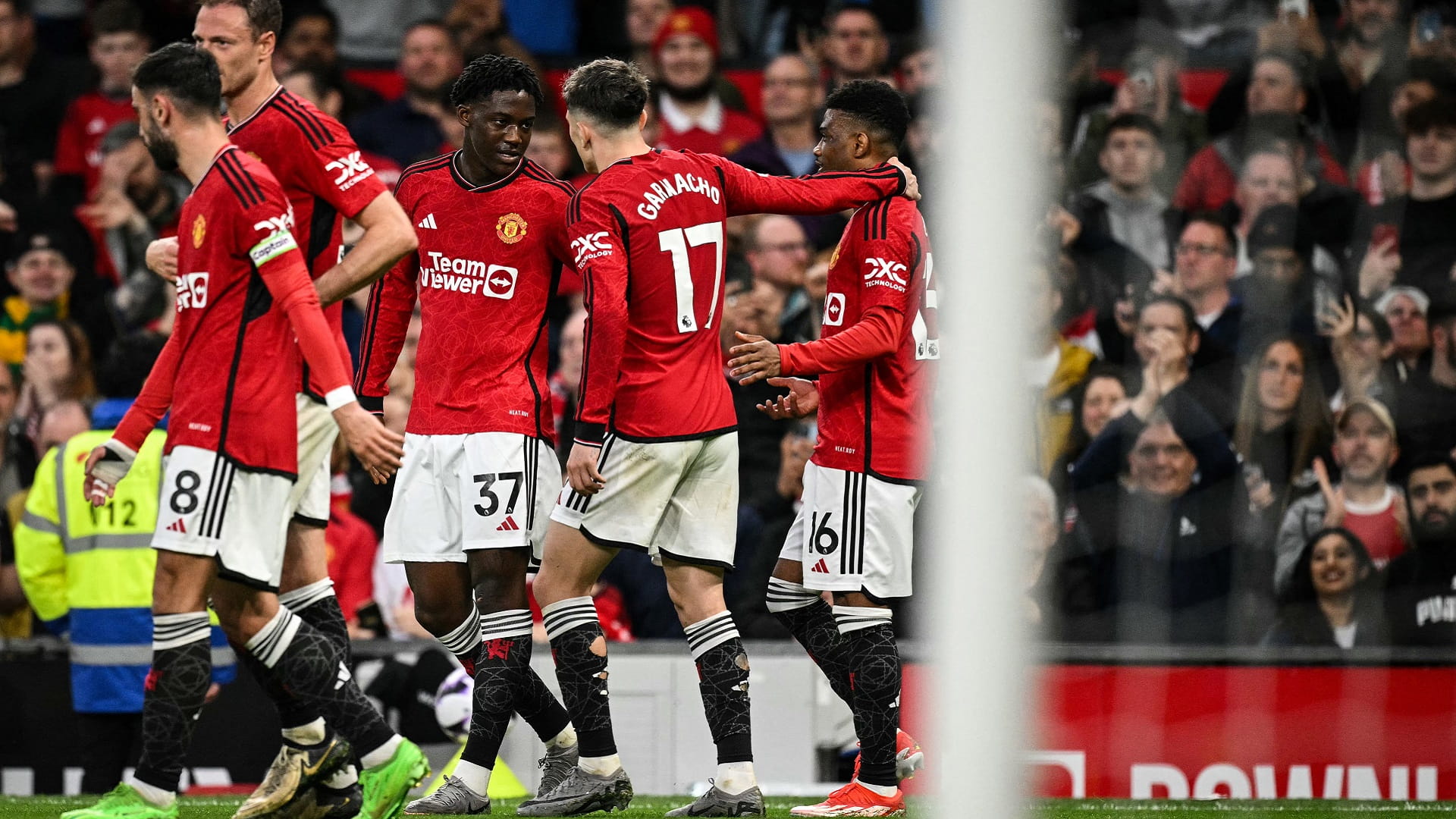 صورة بعنوان: مانشستر يونايتد يستعيد نغمة الانتصارات في الدوري الإنجليزي 