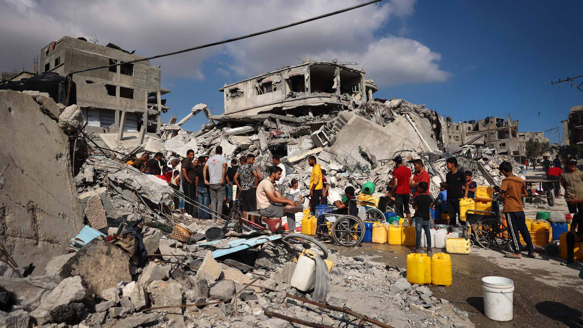 Image for the title: Gaza fighting rages after Israel vows to intensify Rafah offensive 