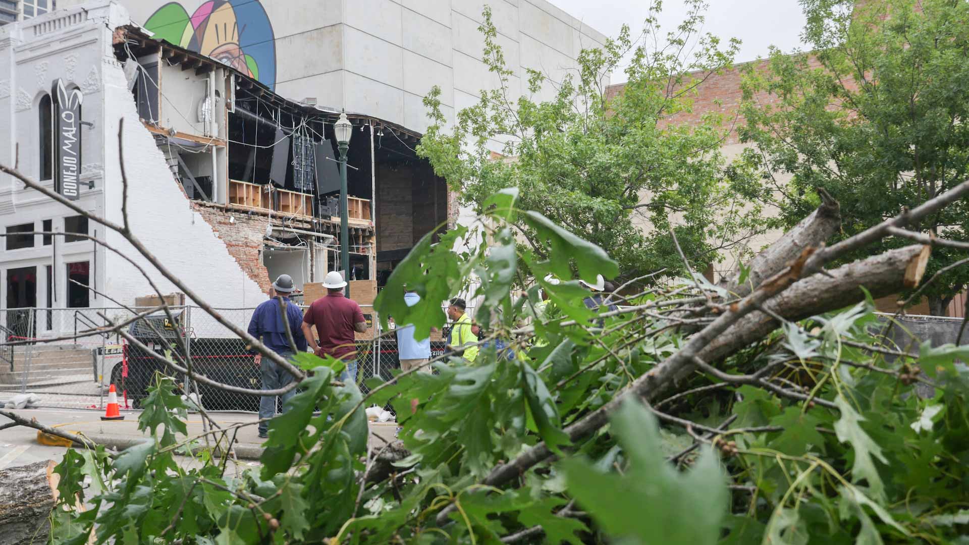 صورة بعنوان: ارتفاع حصيلة ضحايا عاصفة هيوستن إلى 7 قتلى 