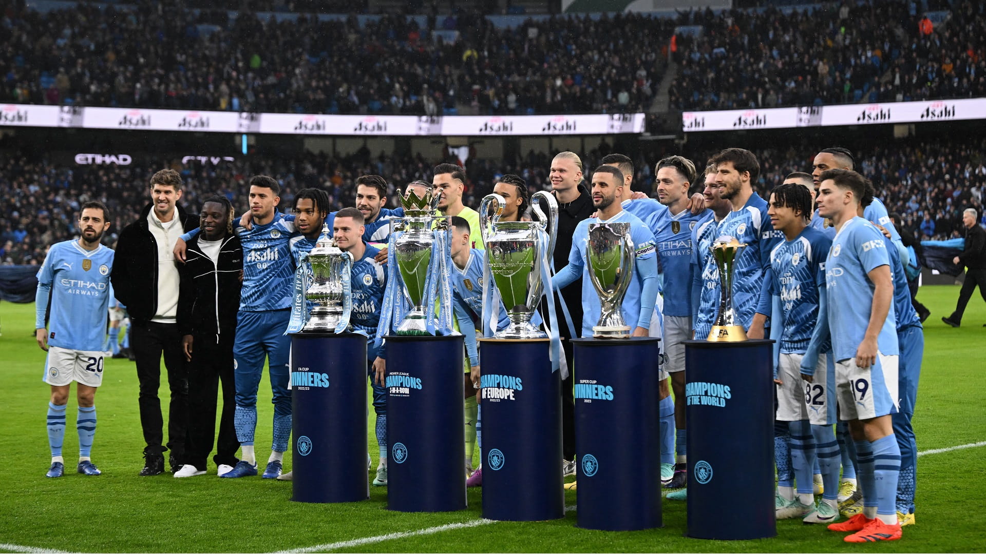 Image for the title: City clinch fourth successive Premier League title with 3-1 win 