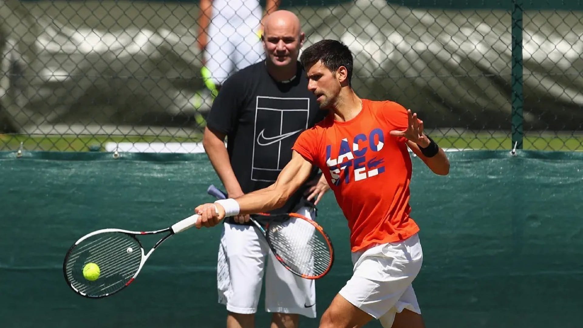 صورة بعنوان: أجاسي يقود تدريب فريق العالم في بطولة كأس ليفر للتنس 