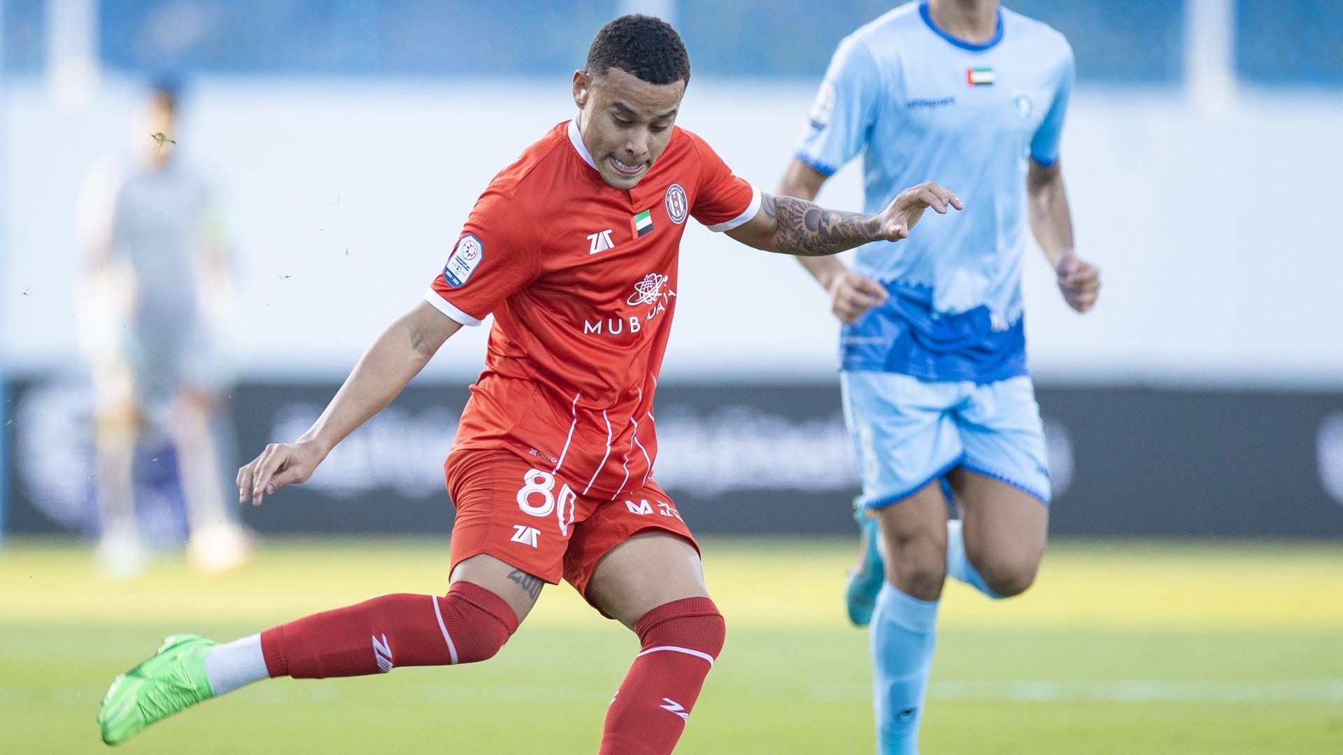 صورة بعنوان: الجزيرة يتعادل إيجابياً مع حتا في دوري أدنوك للمحترفين 