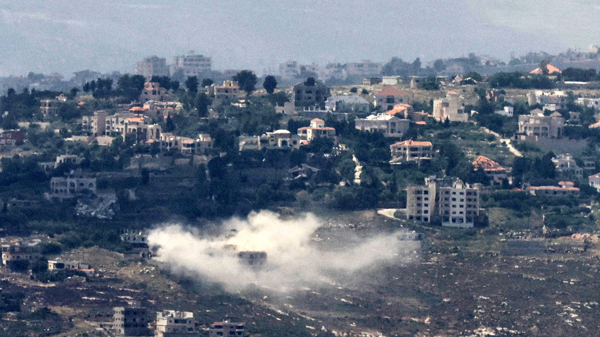 صورة بعنوان: لبنان: وفاة 5 عناصر من حزب الله ومدنيان في ضربات إسرائيلية 