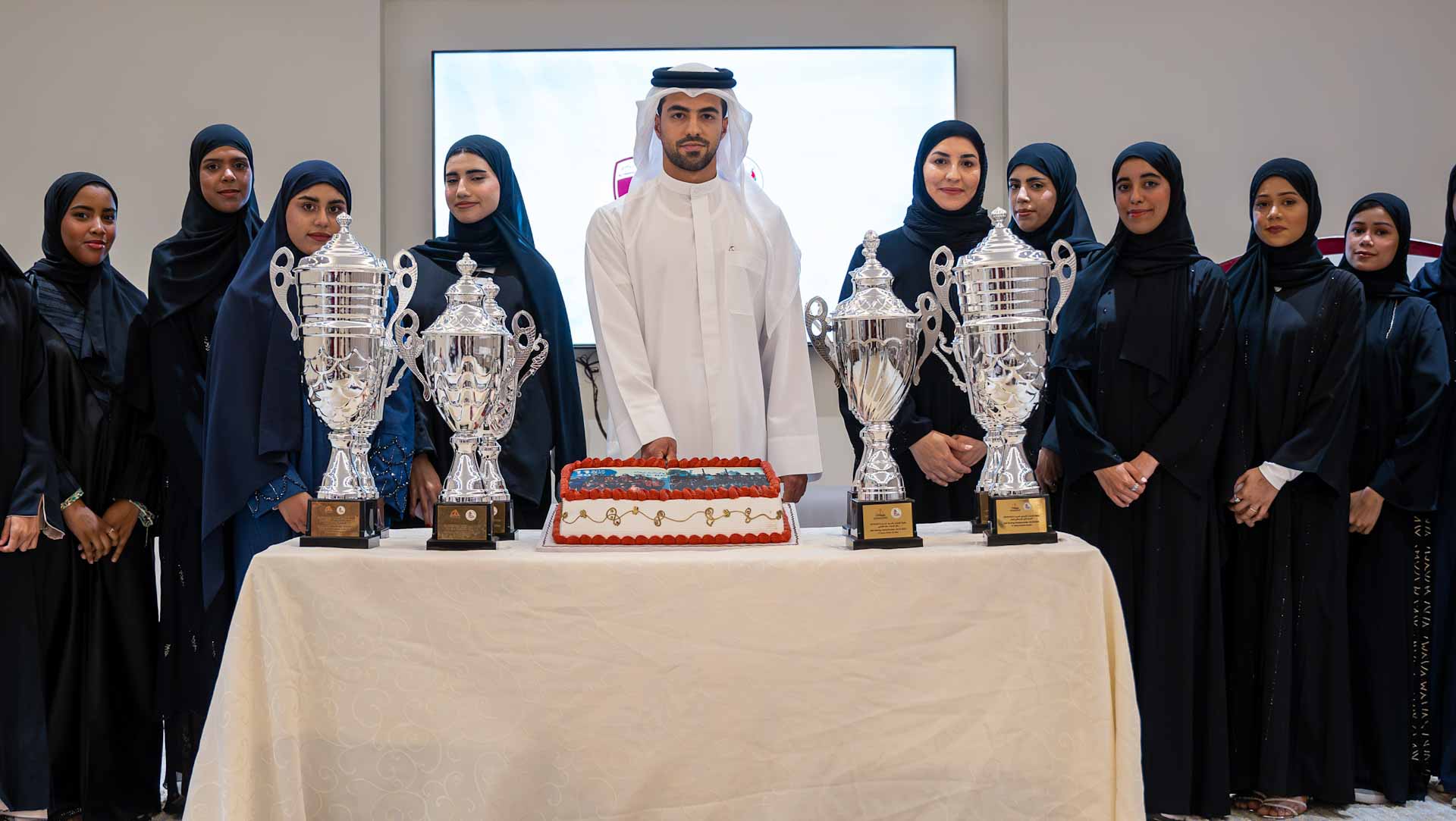 Image for the title: Al Hamriyah Club honors the club’s Modern Rowing Team 