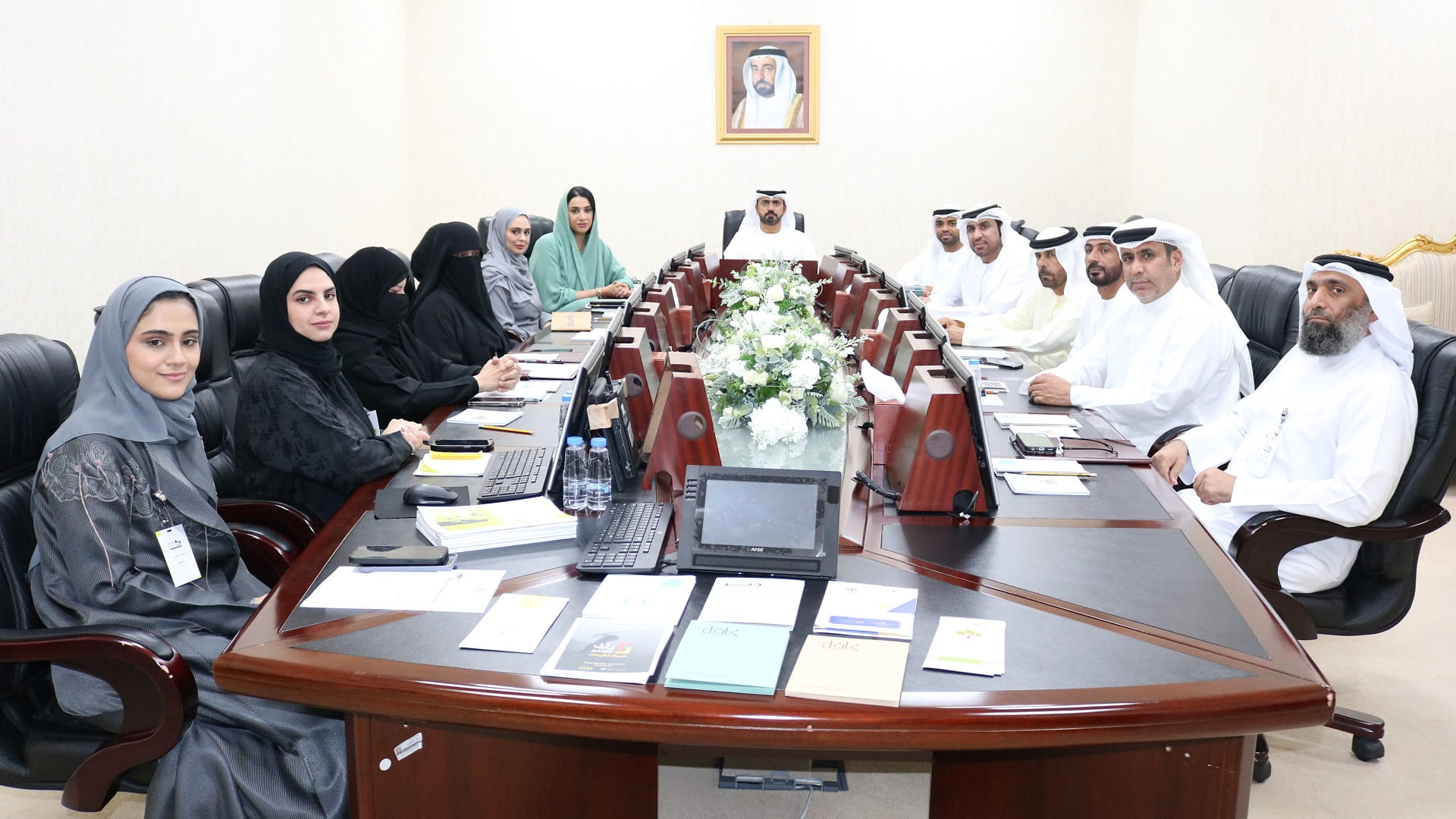 صورة بعنوان: "التمكين الاجتماعي" تبحث التعاون مع "أسرة استشاري الشارقة" 