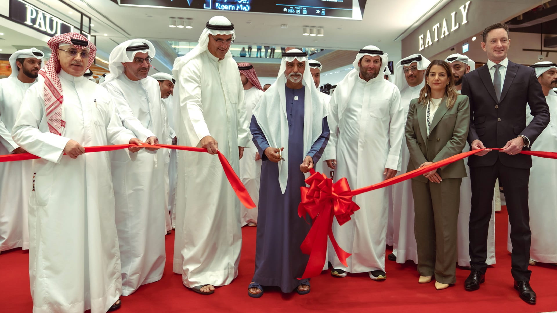 صورة بعنوان: نهيان بن مبارك يفتتح "ريم مول" في أبوظبي باستثمار 1.3 مليار دولار 