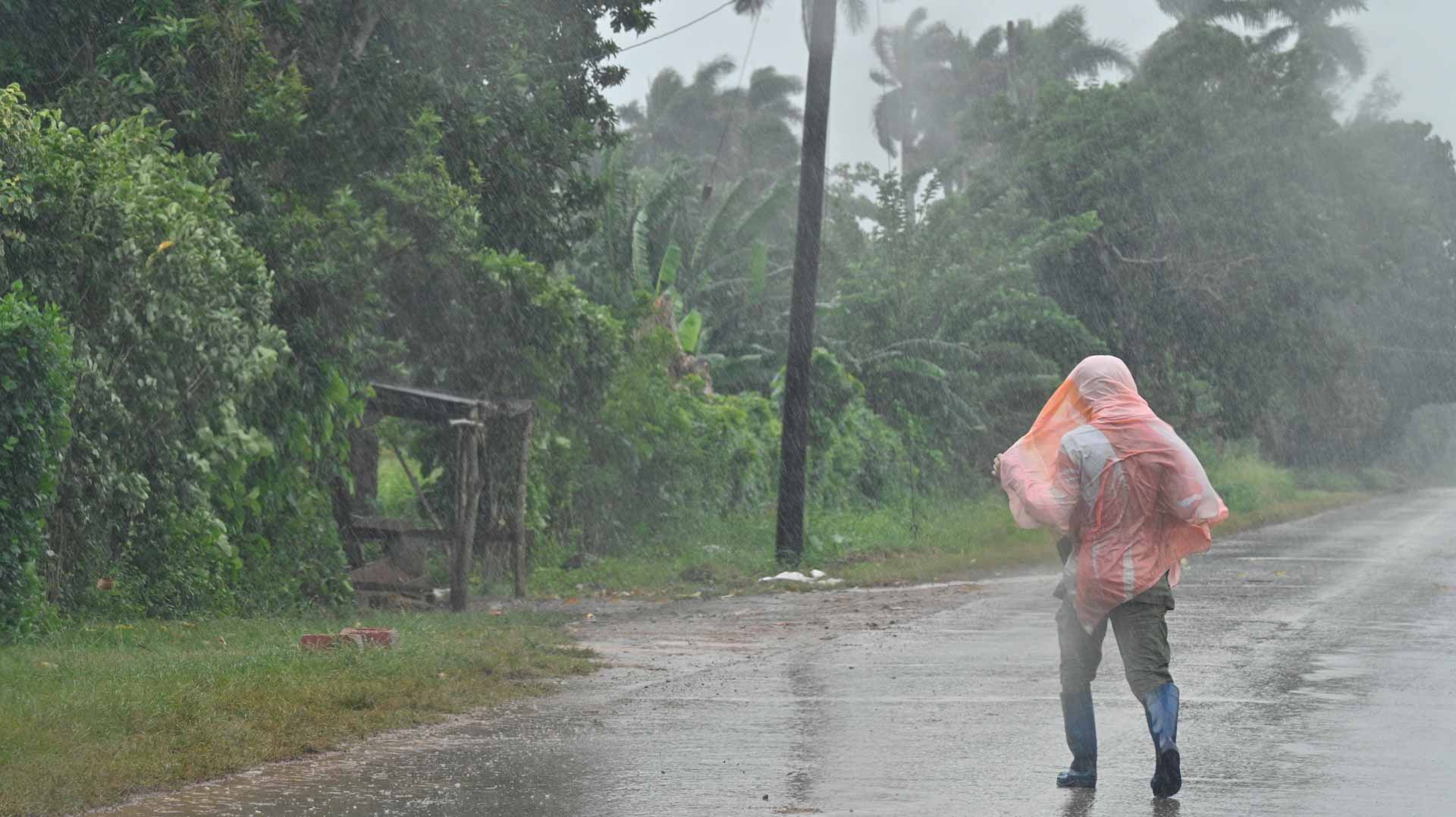 Image for the title: Hurricane Rafael causes countrywide blackout in Cuba 