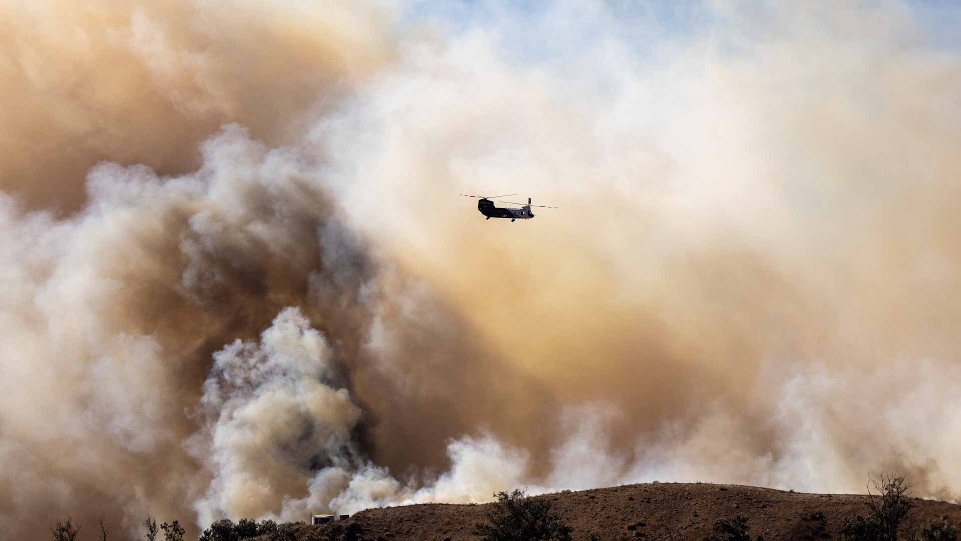 Image for the title: Wildfire near Los Angeles warns thousands to evacuate 
