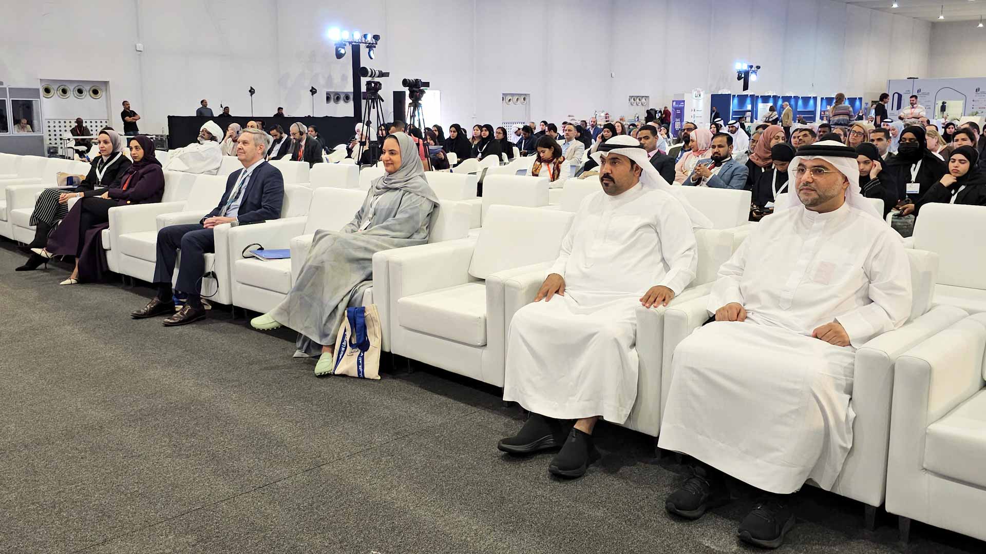 Image for the title: Al Hassani: Library Conference discusses AI technology  
