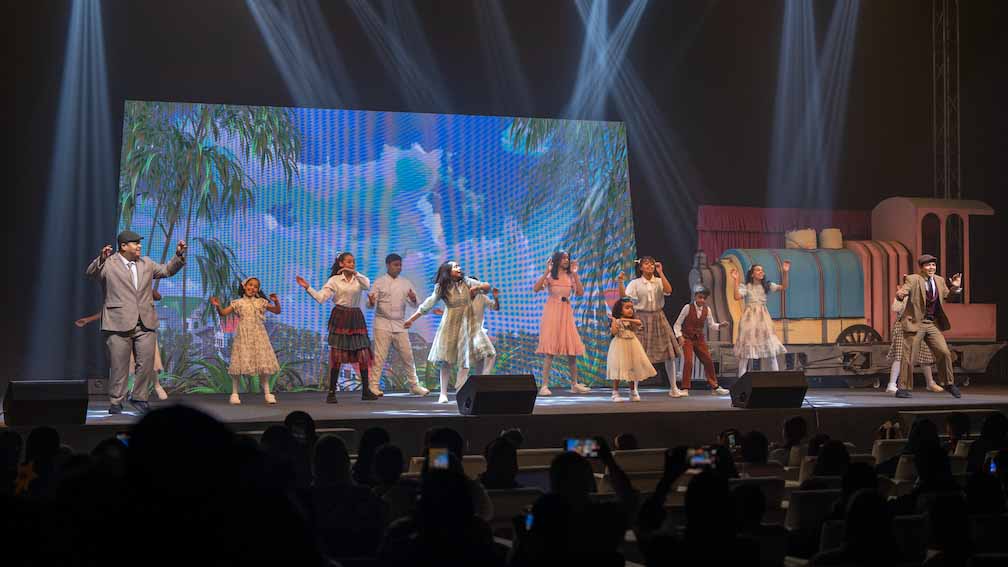 Image for the title: Traino play takes SIBF guests on cultural journey 
