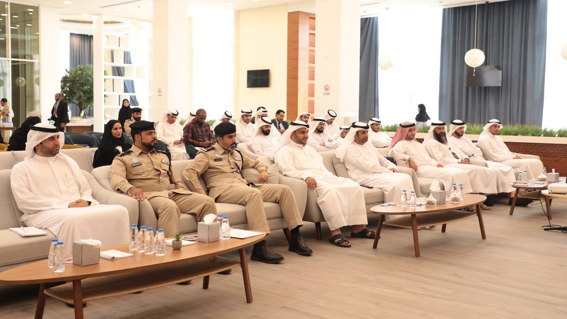 SDHR holds session in Khorfakkan on sustainable work environments 