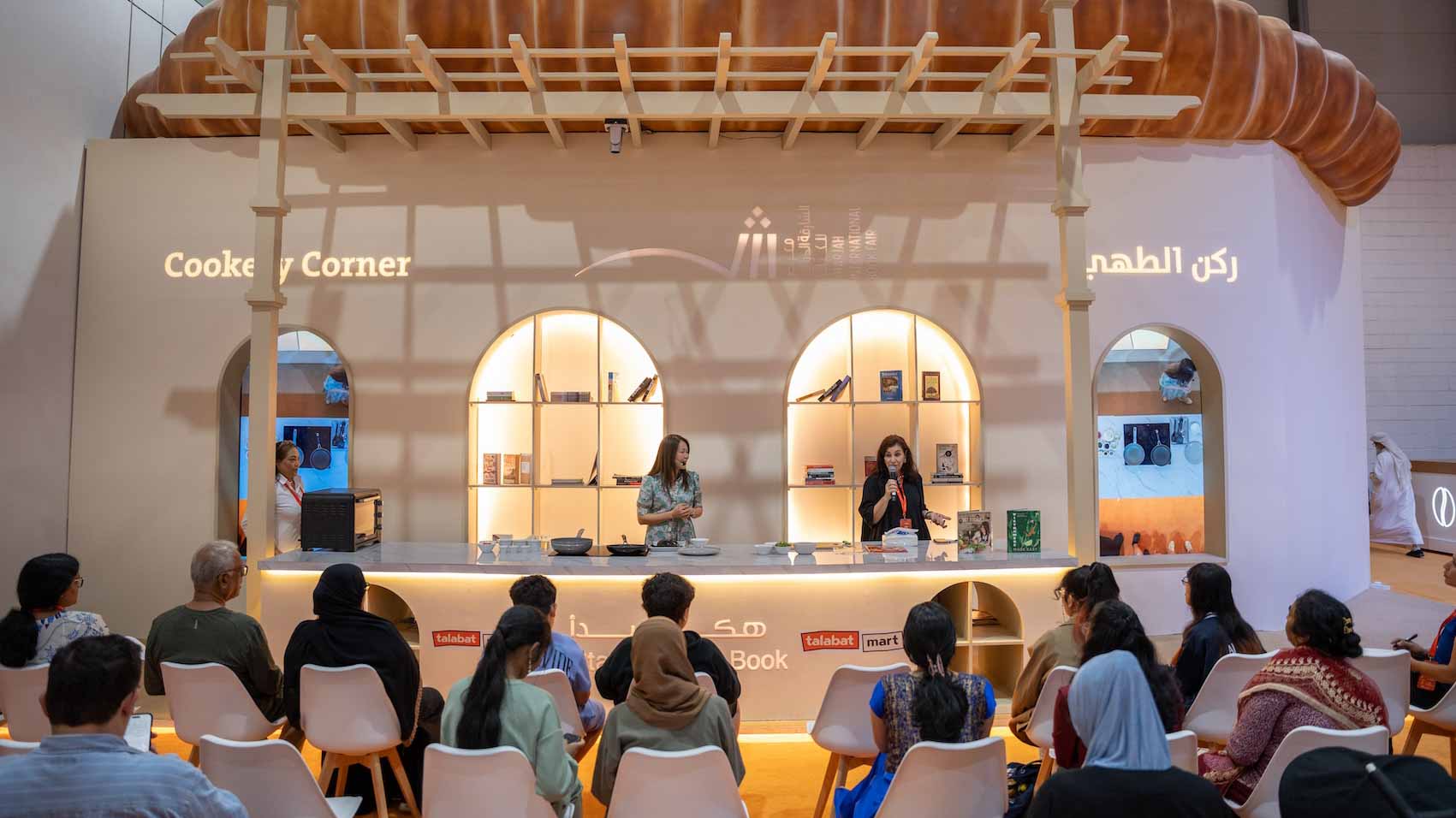 Food lovers taste a flavourful fusion dish from Vietnam at SIBF