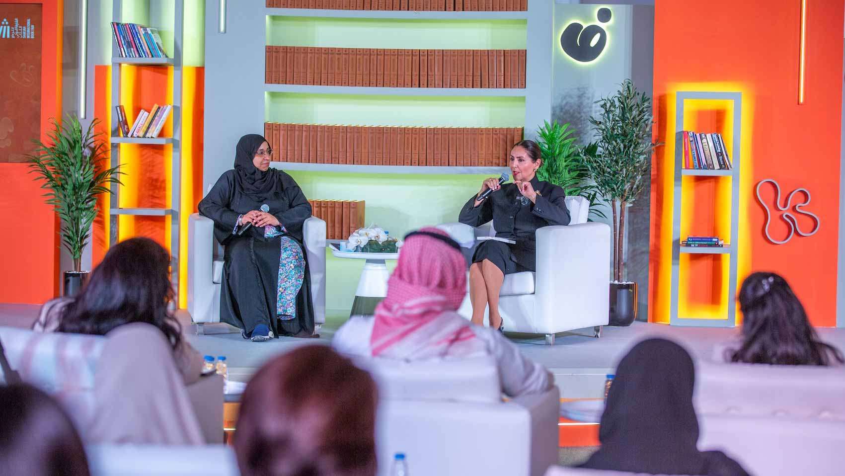 الشيخة أفراح الصباح: ديوان "شغف أزرق".. رحلة بين الحنين والفقد