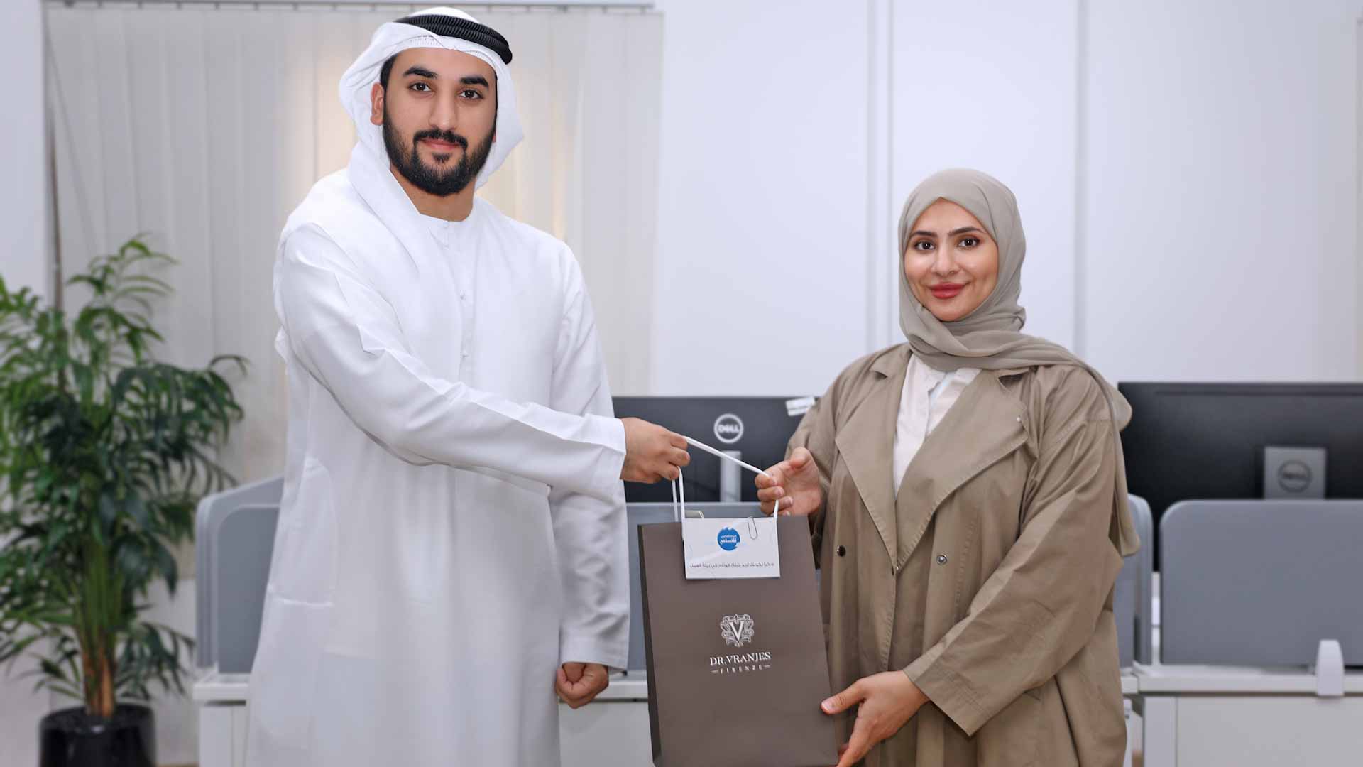 "أشغال الشارقة" تحتفي بـ "اليوم العالمي للتسامح"  