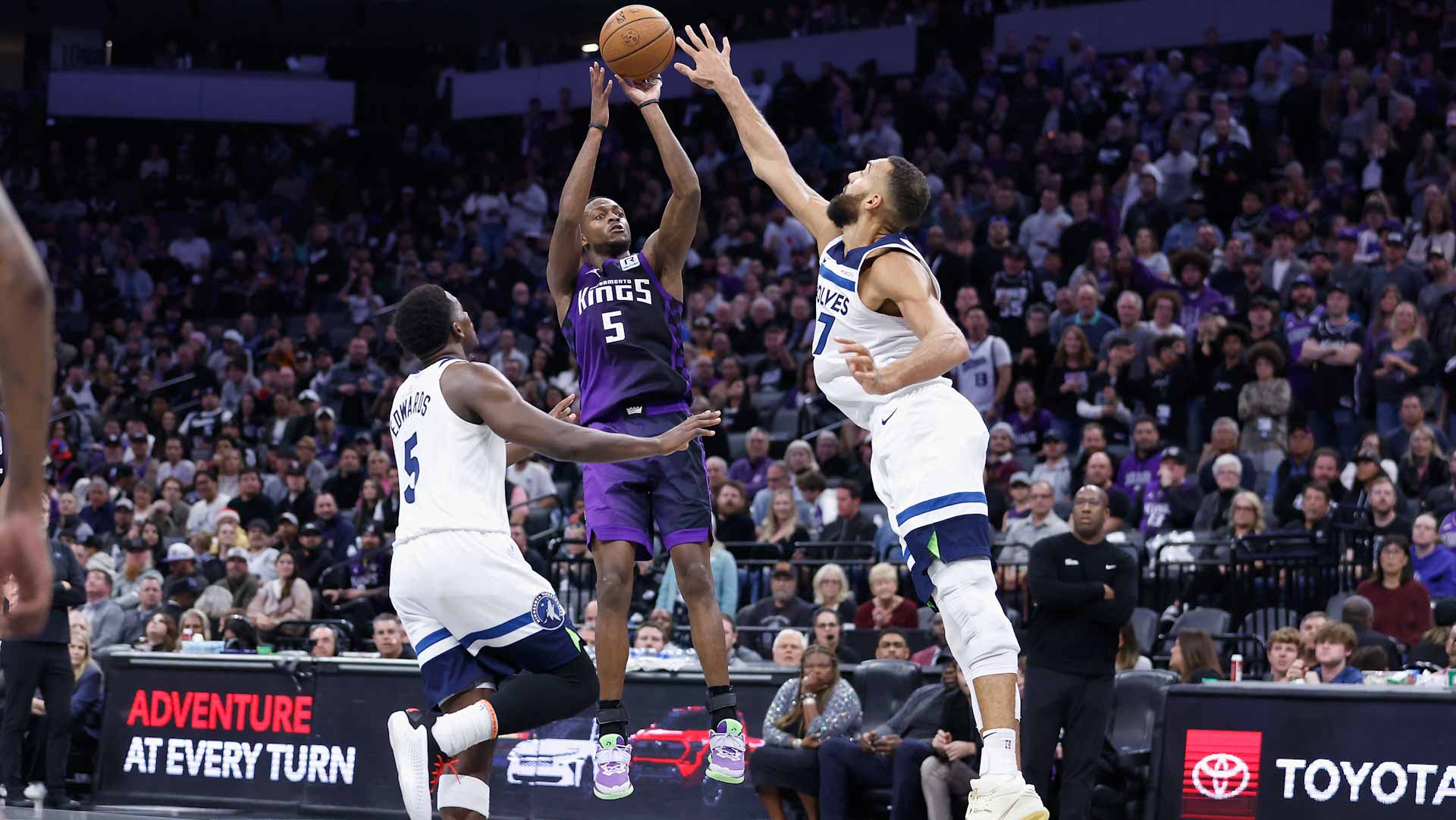 مينيسوتا يتخطى بصعوبة ساكرامنتو في السلة الأميركية  