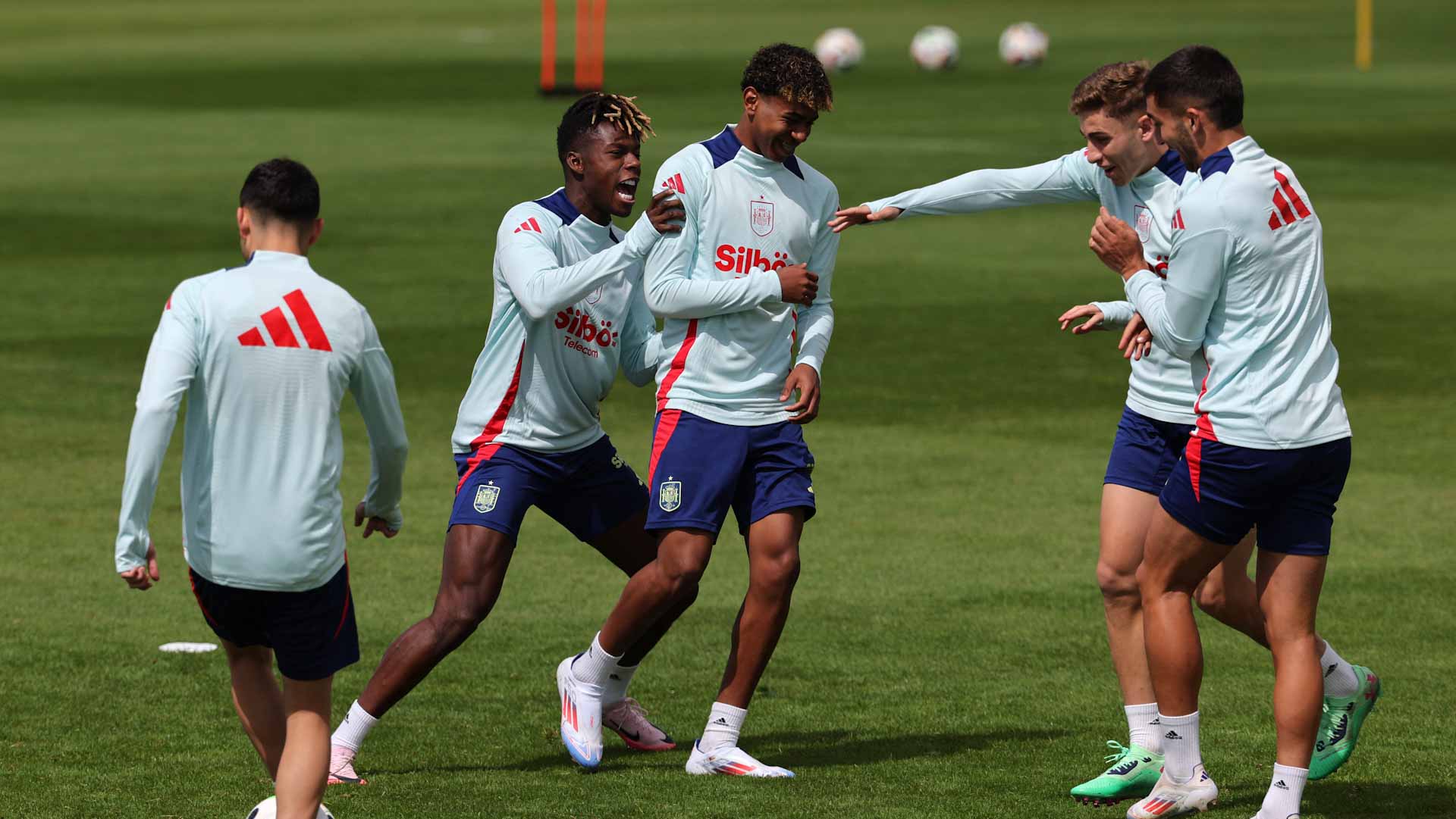 Image for the title: Spain beat Denmark to seal Nations League group win 