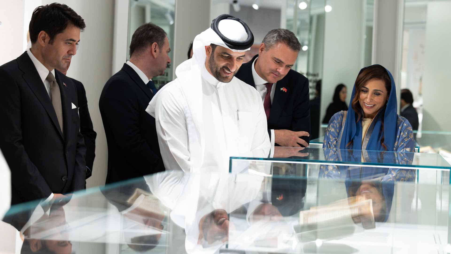 Sultan bin Ahmed opens Rumi Exhibition at House of Wisdom 