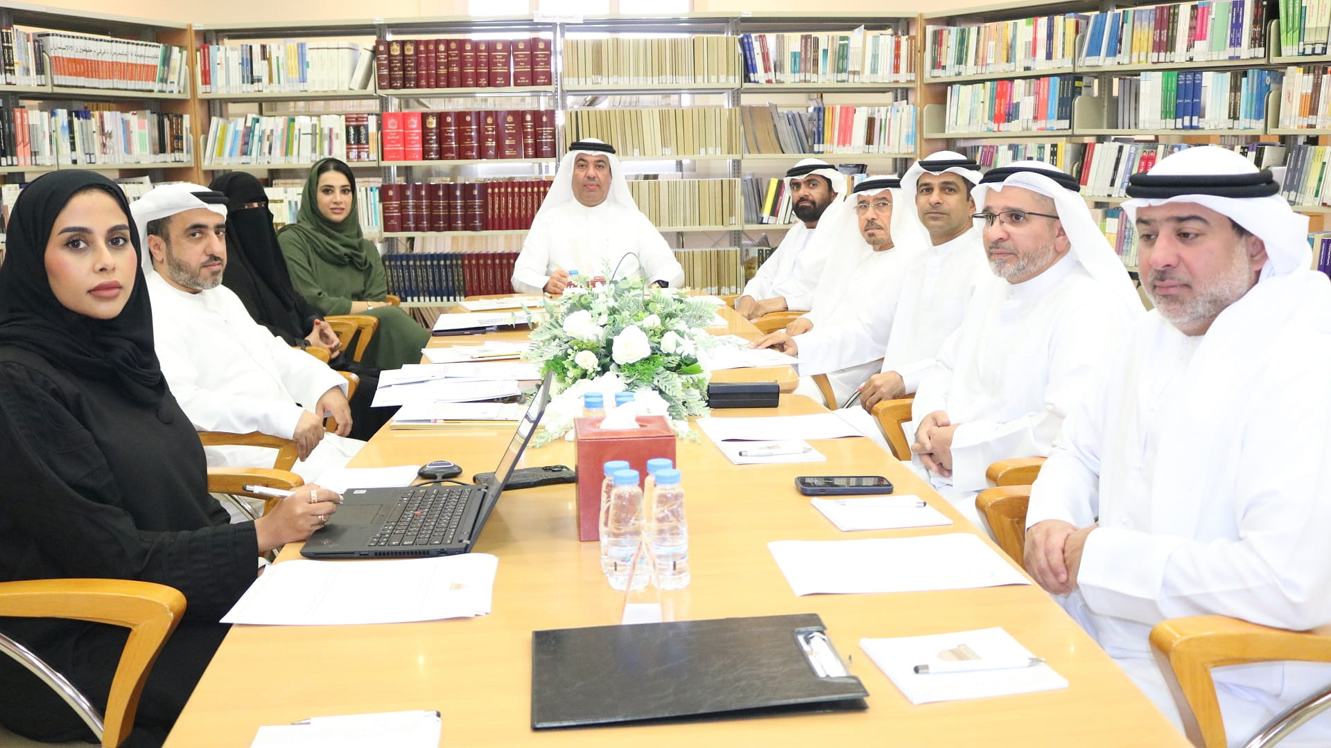 صورة بعنوان: مرافق استشاري الشارقة تدرس مشروع قانون إعادة تنظيم قوة الشرطة 