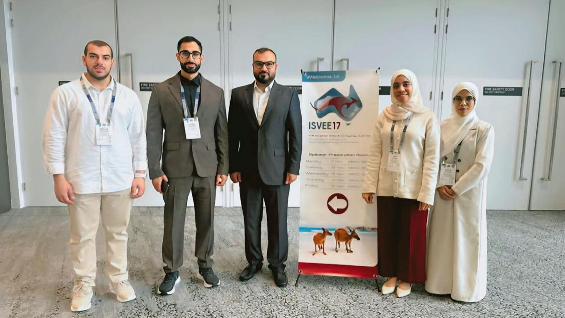 صورة بعنوان: بلدية الشارقة تناقش أحدث الدراسات بالمجال المخبري البيطري للتشخيص 