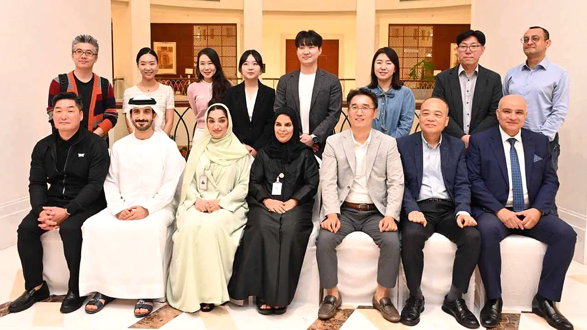 غرفة الشارقة تبحث مع نظيرتها الكوريةالجنوبية التعاون بمجال التدريب