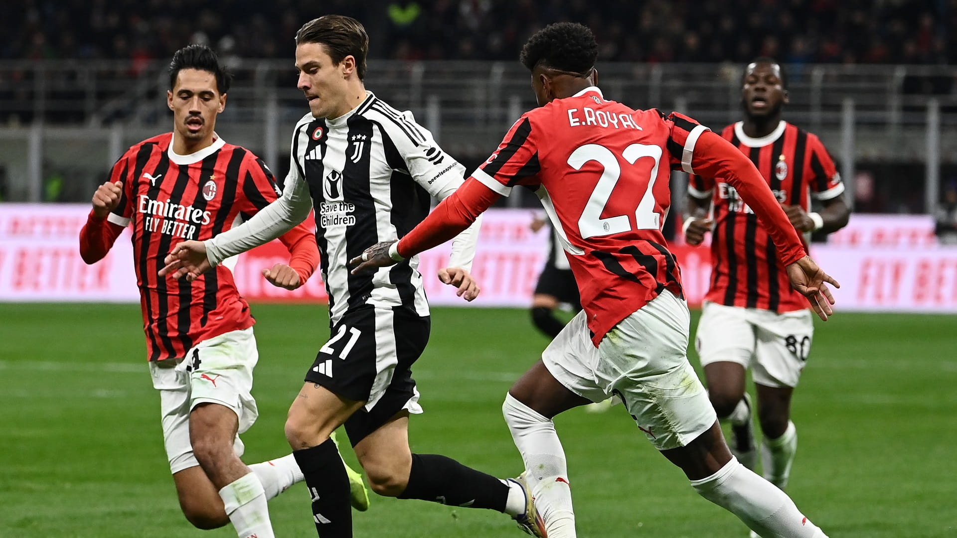 Milan and Juventus play out dour scoreless draw at San Siro
